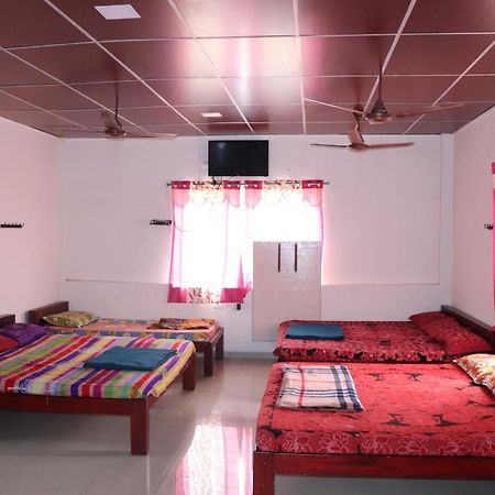 Honey Bee Resort - Near Yercaud Lake Buitenkant foto