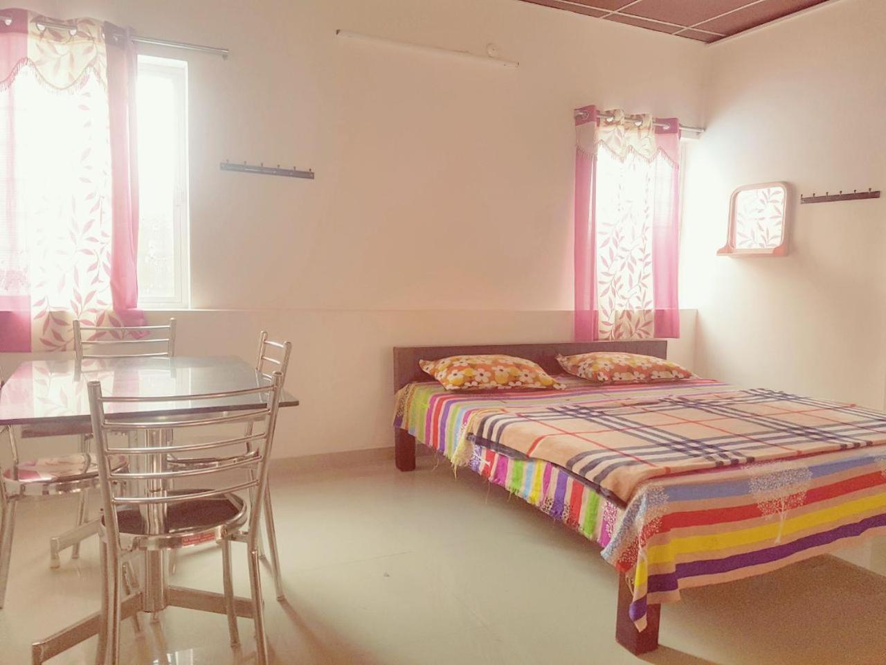 Honey Bee Resort - Near Yercaud Lake Buitenkant foto